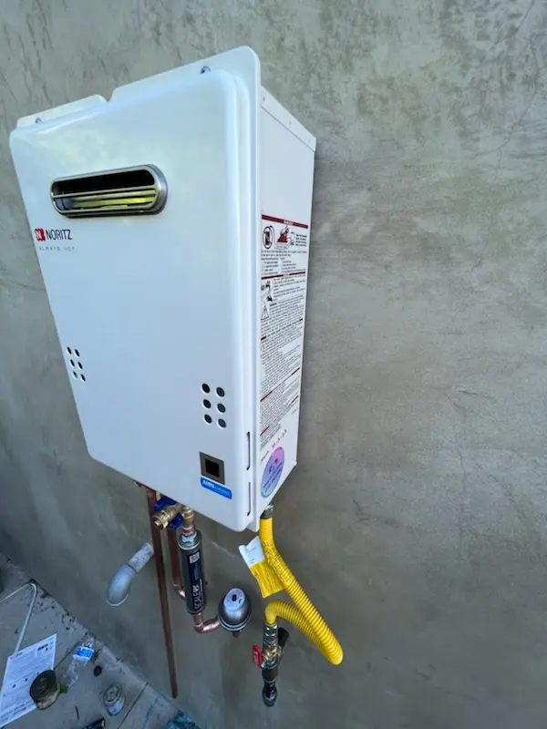 Tankless water heater installation for Floydville homes